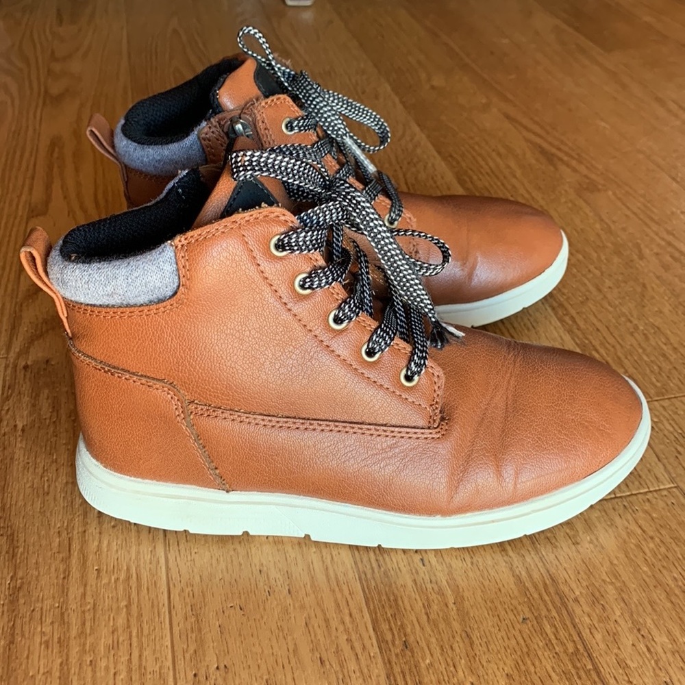 CAT & JACK Boys Brown Slip-On Zipper Sneaker Boots